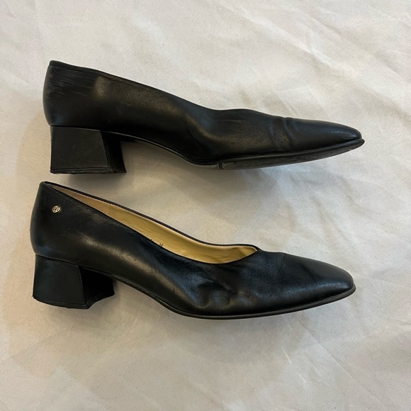 Etienne Aigner Shoes - ETIENNE AIGNER Vintage 70’s Women’s Block Heel Pump, Size 6, Made In Spain